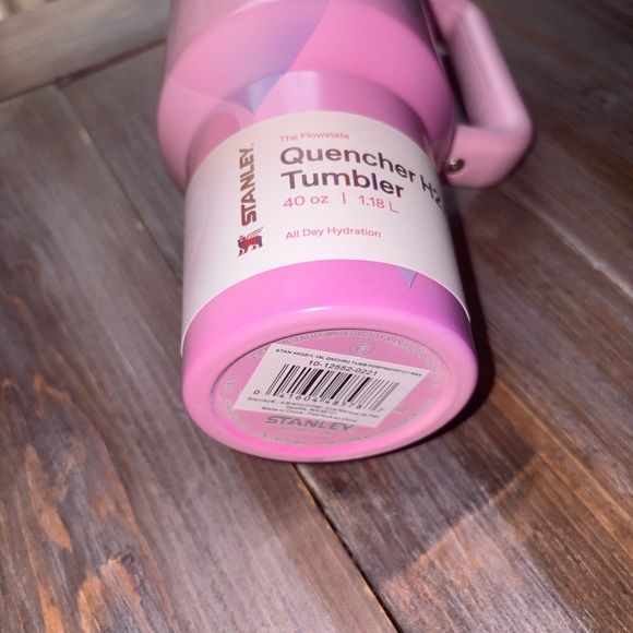 Target Stanley 40oz Tumbler Valentine's Day Powder Pink Heart Gradient NEW Cup - Picture 6 of 13